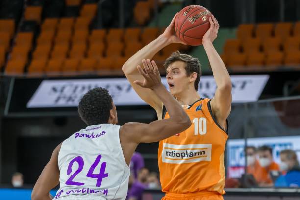 面对皇家社 面对皇家社