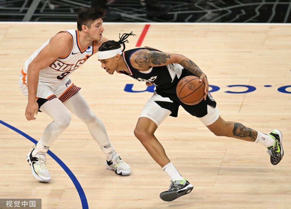 意味着他依 意味着他依